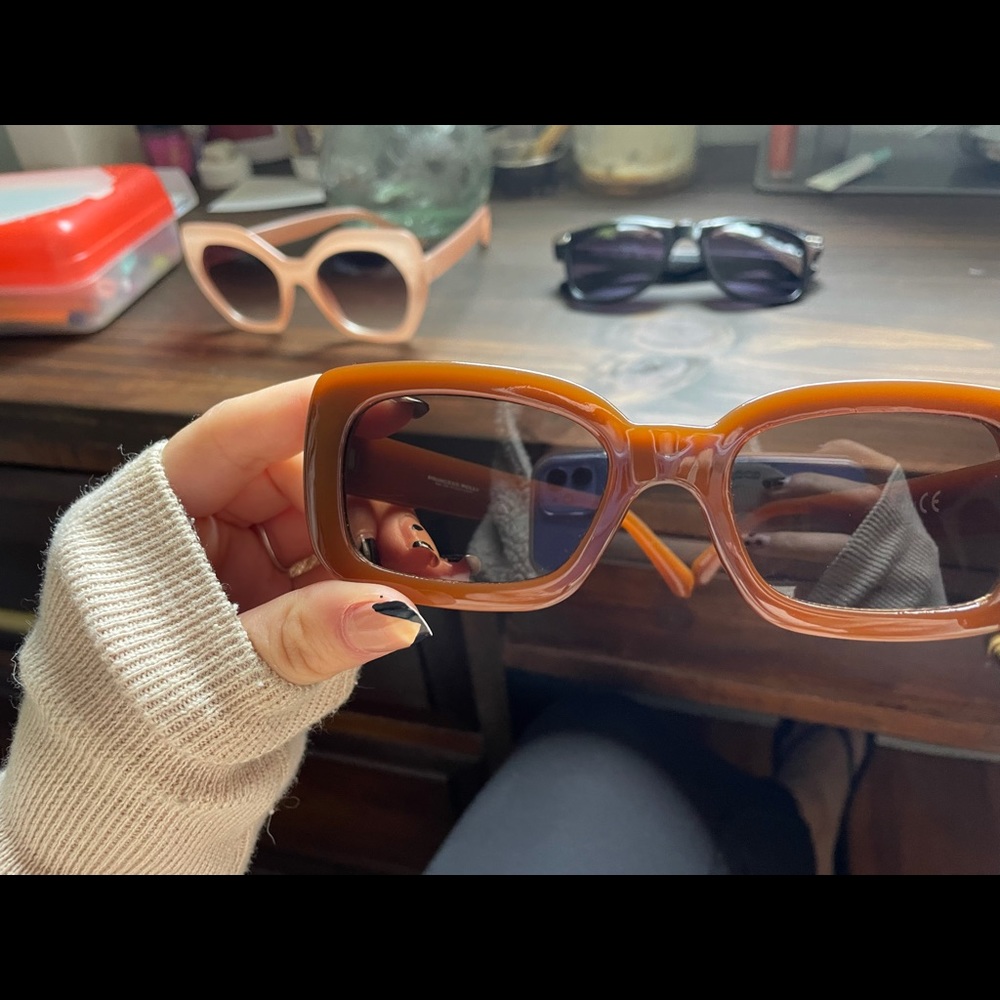 “That Girl” Princess Polly sunnies